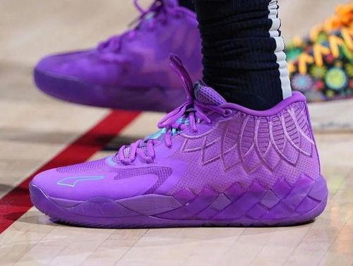 球鞋最新配色爆料视频讲解,潮流来袭!揭秘球鞋最新配色爆料视频亮点 第3张 球鞋最新配色爆料视频讲解,潮流来袭!揭秘球鞋最新配色爆料视频亮点 第3张